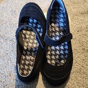 Mary Jane Style Skechers